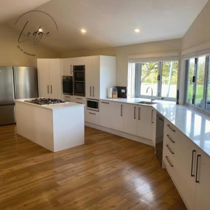 Lodge On St Georges Havelock North Exterior photo